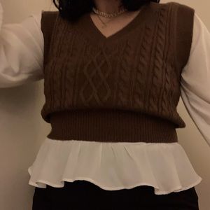 Cocoa powder sweater vest 🟫